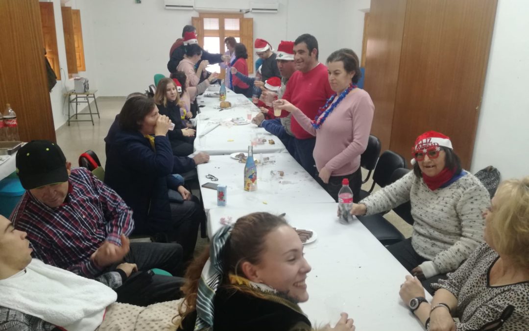 El Lucero celebra la Navidad en un ambiente festivo y con buena compañía