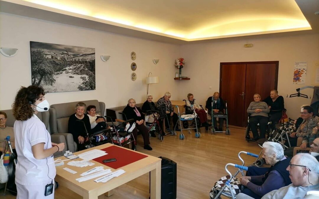 Actividades por el Día del Libro en la Residencia de Mayores