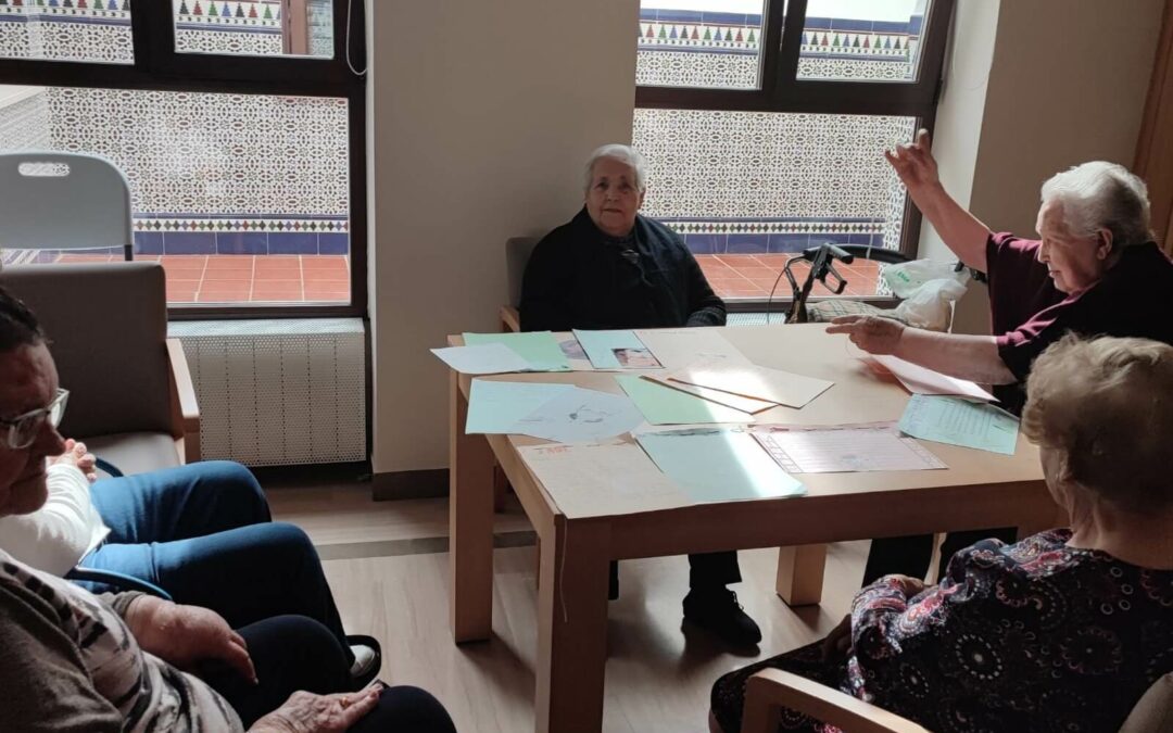 Los mayores de la residencia realizan una actividad con jóvenes franceses