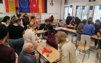 Residencia y el IES llevan a cabo una jornada intergeneracional de recetas antiguas